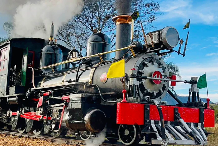 O trem entre São João del-Rei e Tiradentes